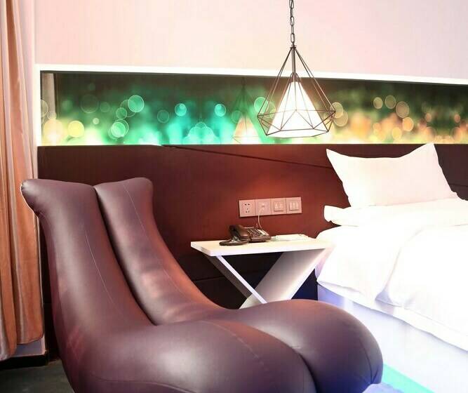 Delüks Oda, Zhengzhou An Xin Bo Ke