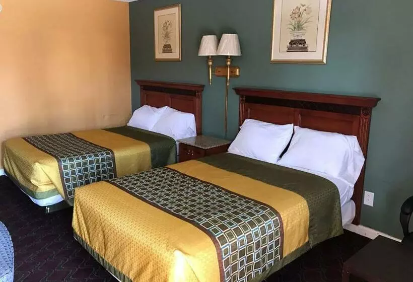 ２ダブルベッドのスタンダードルーム, Budget Inn Roxboro