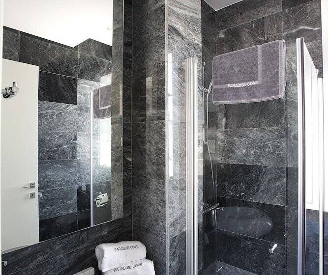 スリーベッドルーム　ヴィラ, Paradise Cove Luxurious Beach Villas