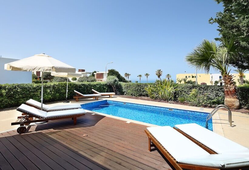 ツーベッドルーム　ヴィラ, Paradise Cove Luxurious Beach Villas