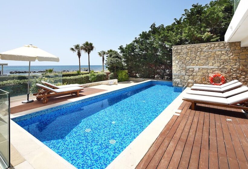 Вилла 3 Спальни, Paradise Cove Luxurious Beach Villas