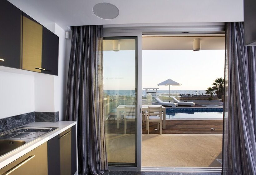 Вилла 3 Спальни, Paradise Cove Luxurious Beach Villas