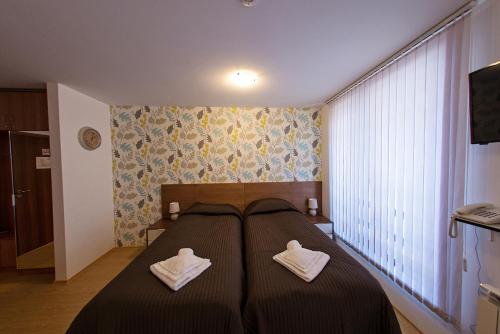 إستوديو قياسى, Predela 2 Apart