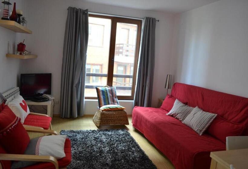 شقة غرفة واحدة, Predela 2 Apart