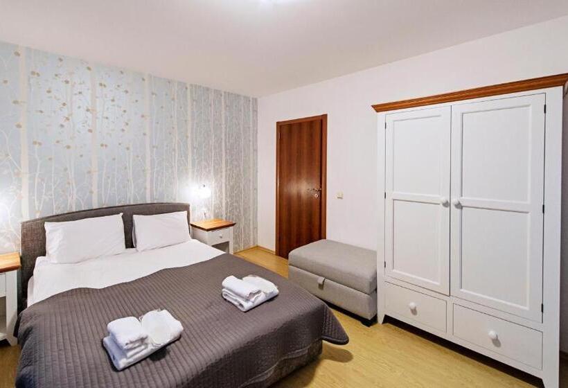 شقة غرفة واحدة, Predela 2 Apart