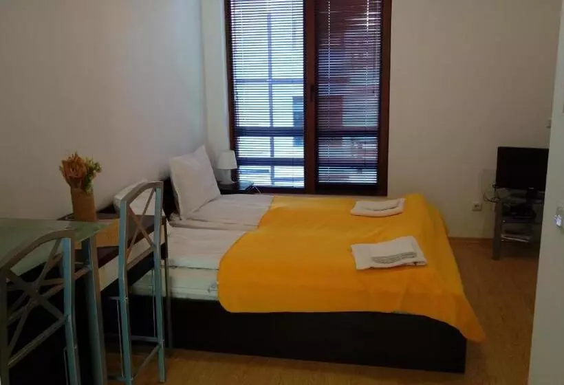 Economy Studio, Predela 2 Apart