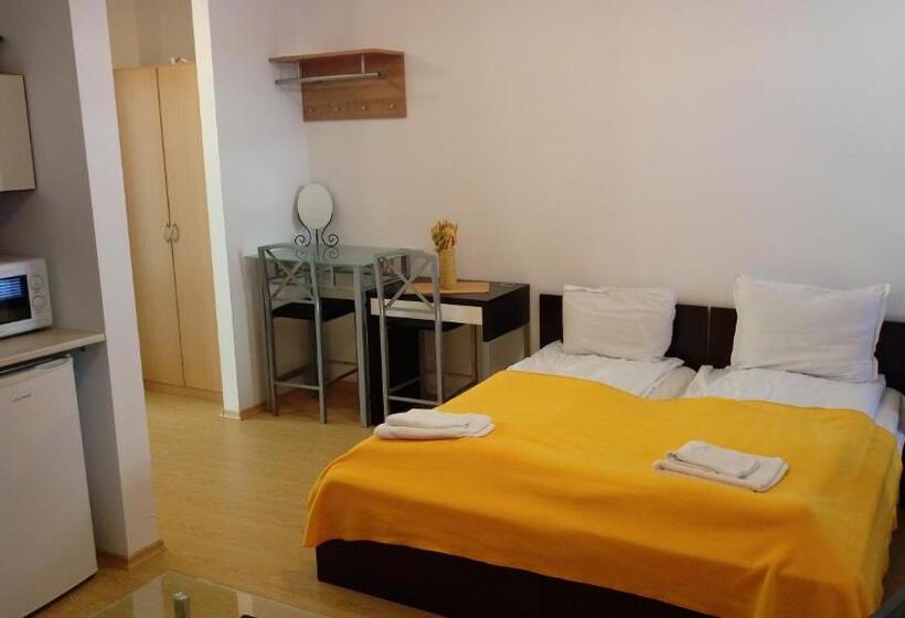 استوديو إقتصادى, Predela 2 Apart