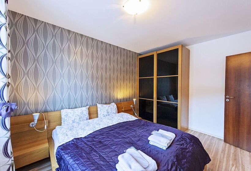 شقة غرفة واحدة, Predela 2 Apart