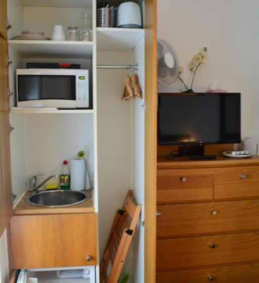 استودیو ساده, Studios2let   North Gower