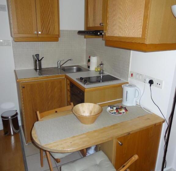 Economy Studio, Studios2let   North Gower