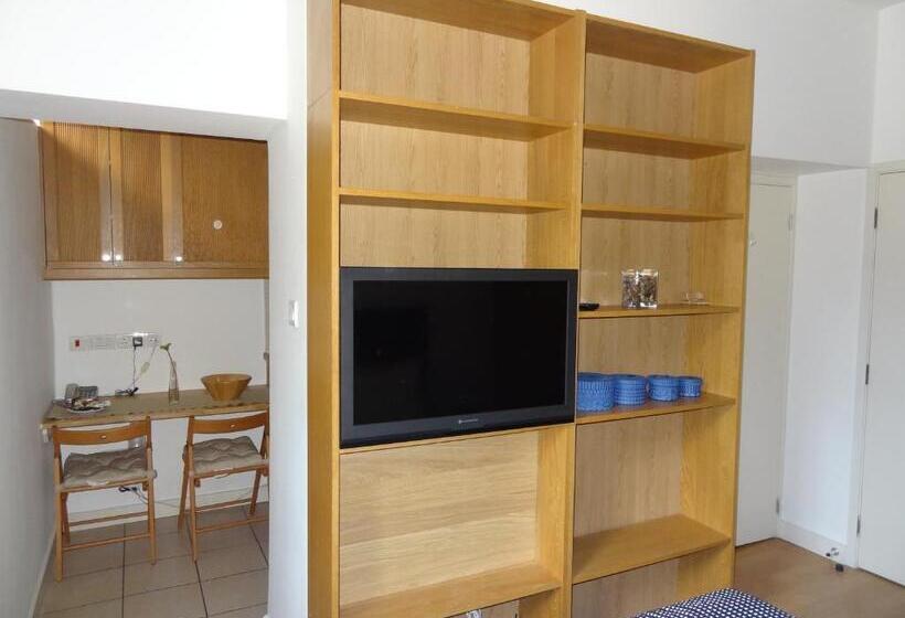 استودیوی کلاسیک, Studios2let   North Gower