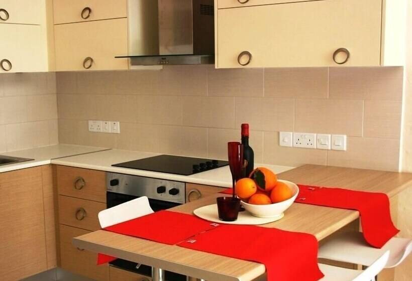 شقة غرفة واحدة, Sunrise Arches Apartments