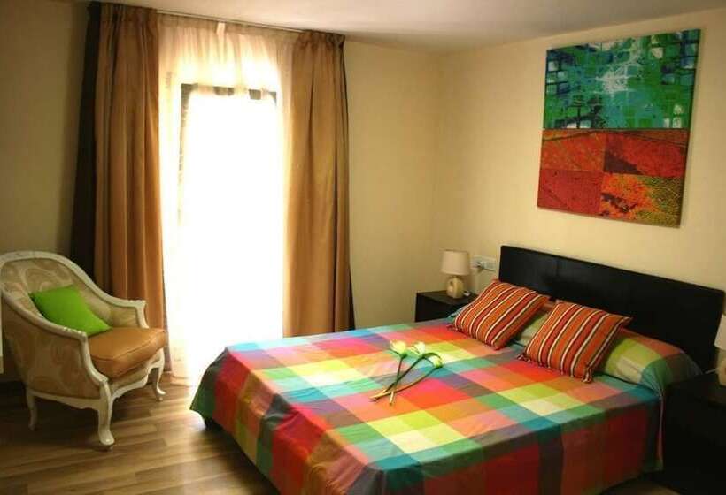 شقة ديلوكس غرفتين نوم, Sunrise Arches Apartments