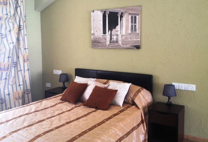 شقة غرفة واحدة, Sunrise Arches Apartments