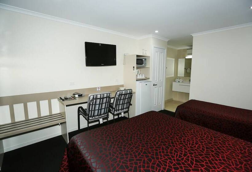 패밀리 룸, Amber Lodge Motel