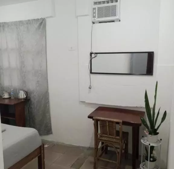 Standard Yhden Hengen Huone, Raje Residence