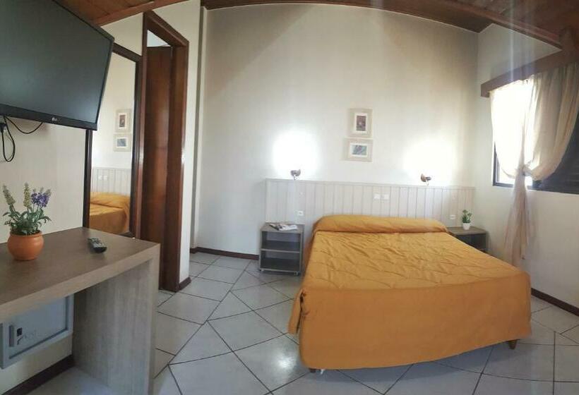 شاليه غرفة نوم واحدة, Bomar Residence