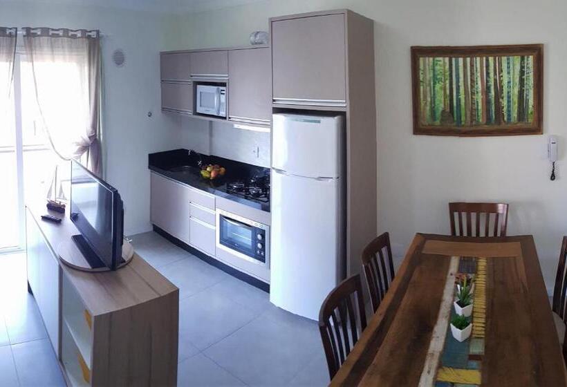 جناح ديلوكس غرفتين نوم, Bomar Residence