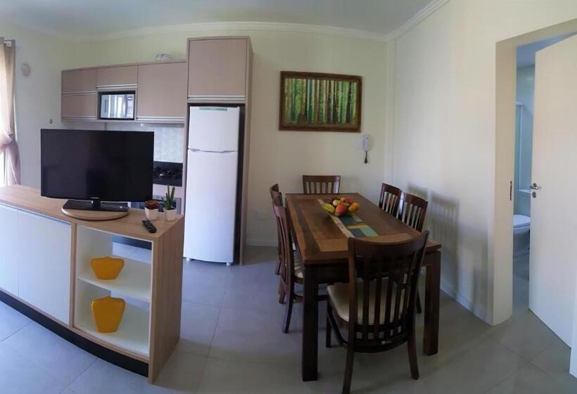 جناح ديلوكس غرفتين نوم, Bomar Residence