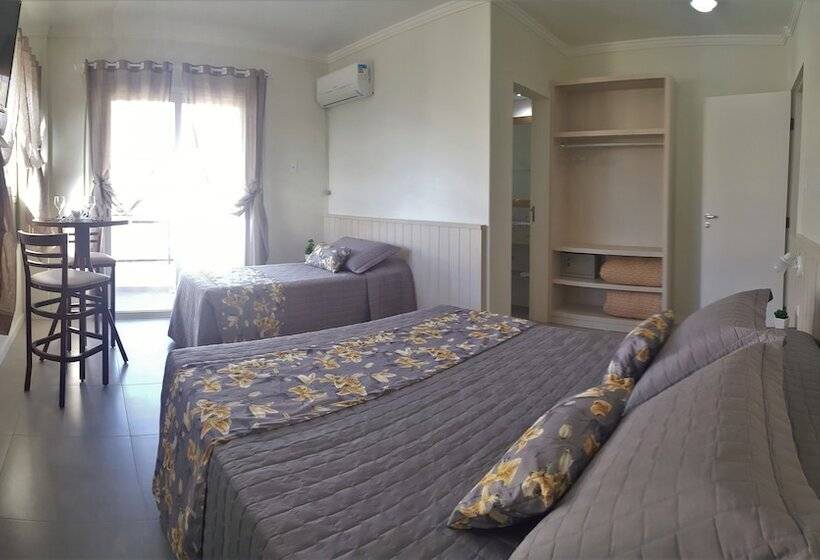 جناح ديلوكس غرفتين نوم, Bomar Residence