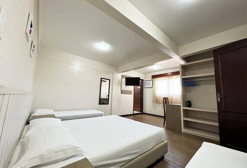 شقة غرفة واحدة, Bomar Residence