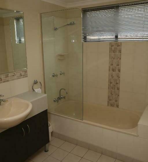 اتاق استاندارد, Emerald Central Palms Motel