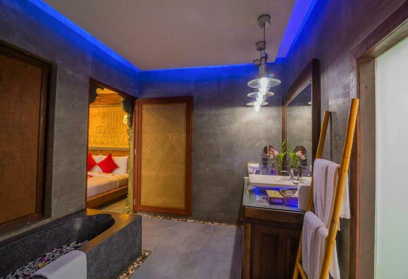 Люкс Повышенной Комфортности, Cambana D'angkor Suites