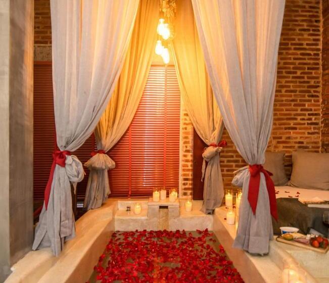 デラックススイート, Cambana D'angkor Suites