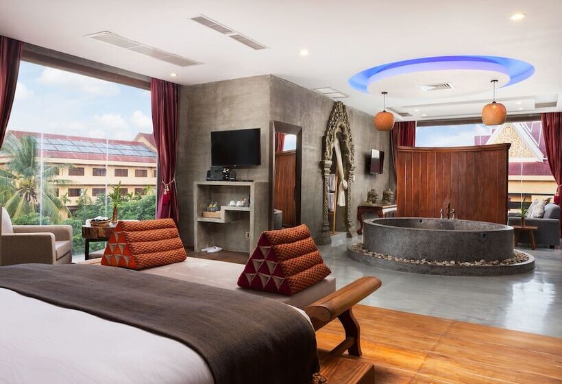 Королевский Люкс, Cambana D'angkor Suites