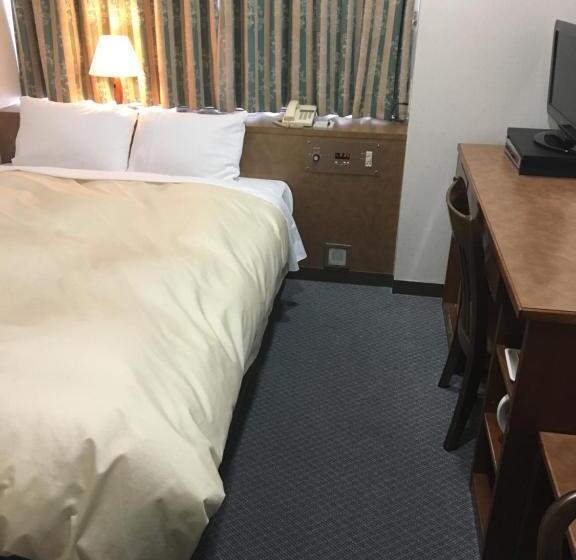 חדר בסיסי מיטה זוגית, Crown Hills Matsuyama