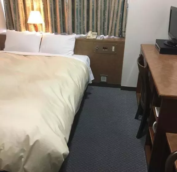 ダブルベッドのベーシックルーム, Crown Hills Matsuyama