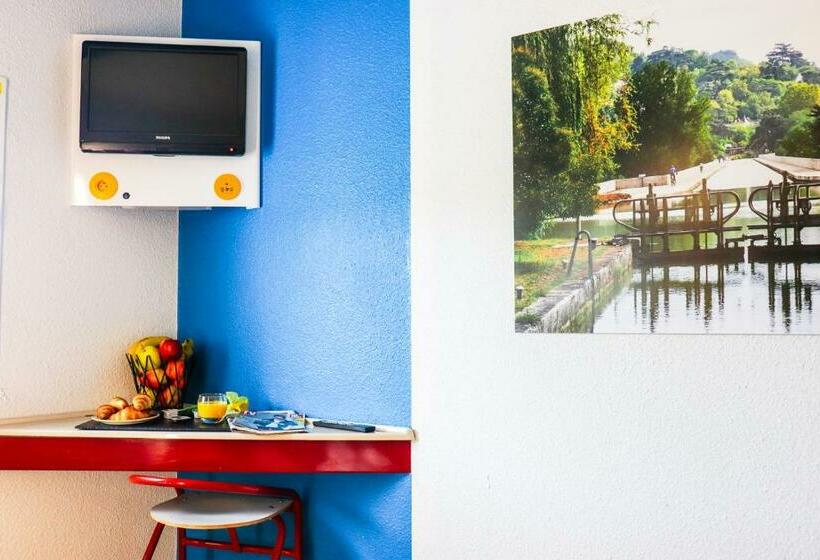 バスルーム共有のトリプルスタンダード, Eco Sud Agen Autoroute