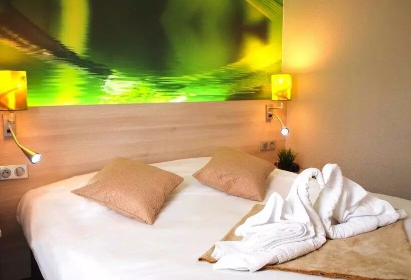 اتاق استاندارد سه نفره, Inn Design Resto Novo Challans