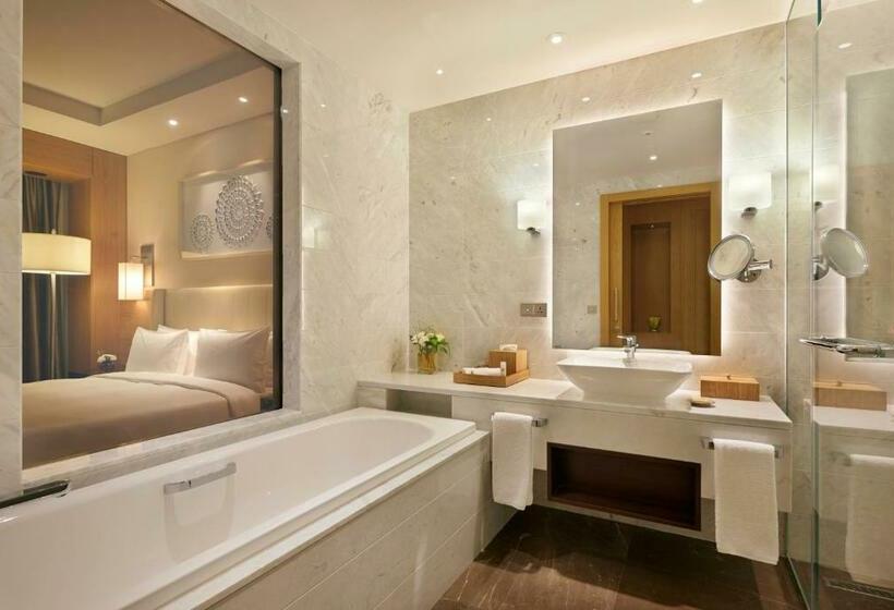 Cameră Standard Pat King Size, Hyatt Regency Tashkent