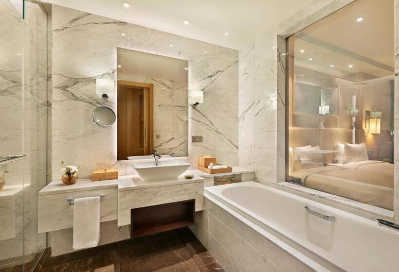 Cameră Deluxe, Hyatt Regency Tashkent