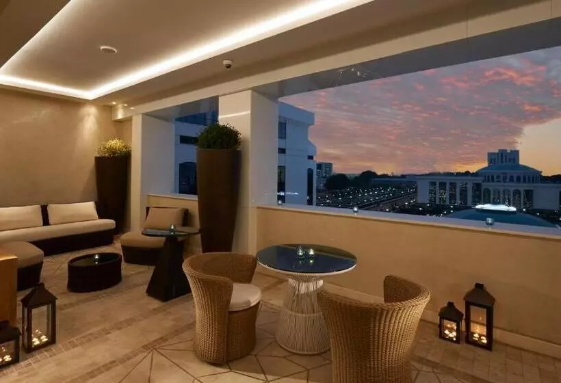 Habitación Club, Hyatt Regency Tashkent
