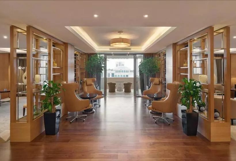 Habitación Club, Hyatt Regency Tashkent