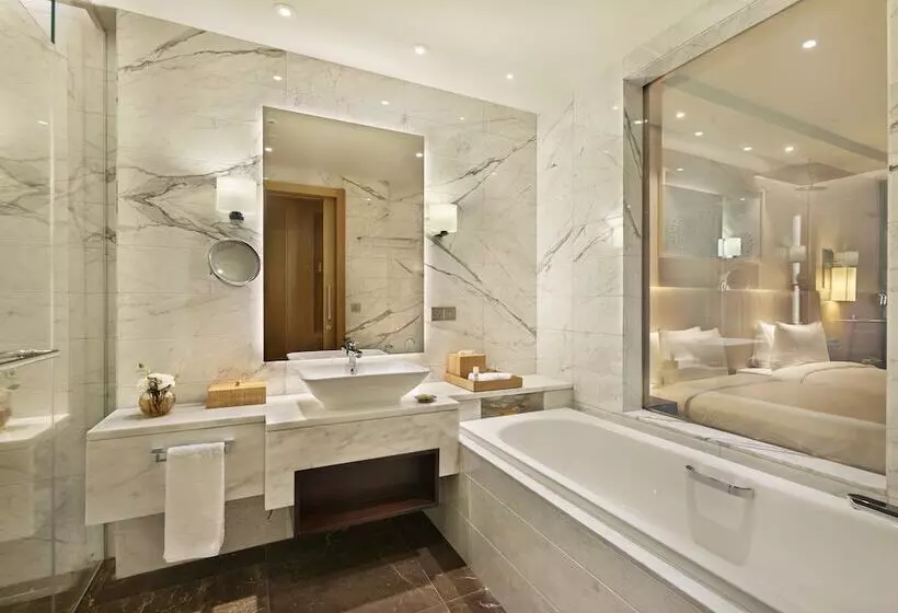 Habitación Deluxe, Hyatt Regency Tashkent