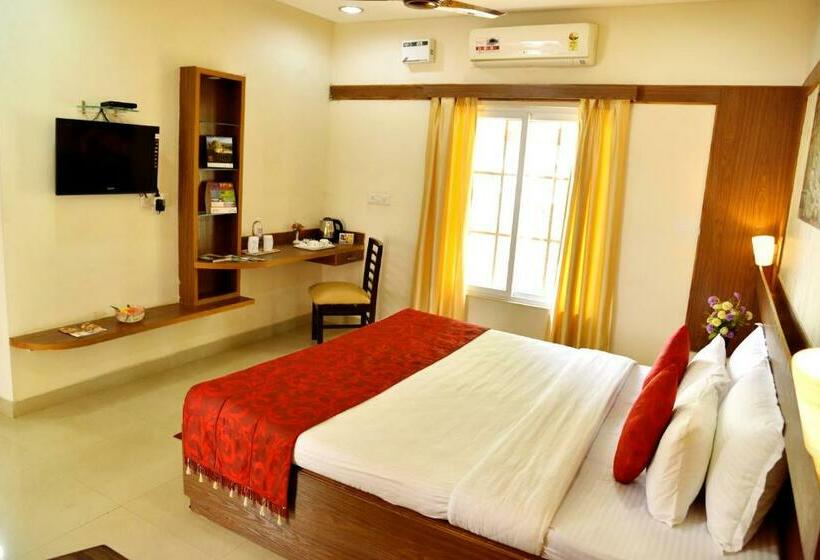 디럭스 룸, Kstdc Hotel Mayura Bhuvaneshwari Kamalapur