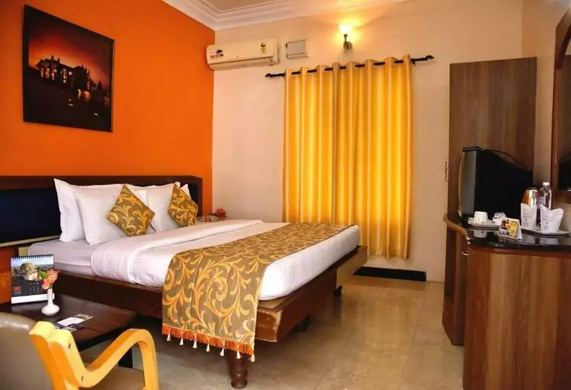 Deluxe-huone, Kstdc Hotel Mayura Bhuvaneshwari Kamalapur