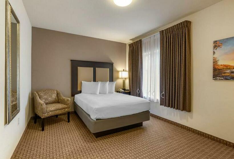 غرفة قياسية ثلاثية, Stay Over Suites   Fort Gregg Adams Area