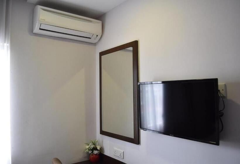 デラックスファミリールーム, Sunrise