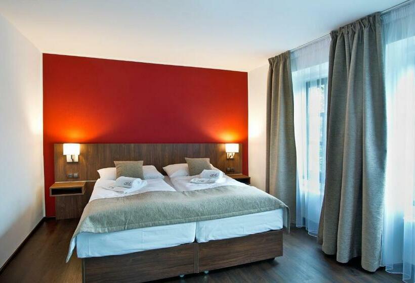 Perhehuone, U Hada žatec