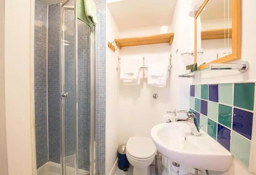 اتاق استاندارد یک نفره, Munro Guest House