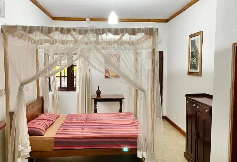 Номер Deluxe с Балконом, Pearl House