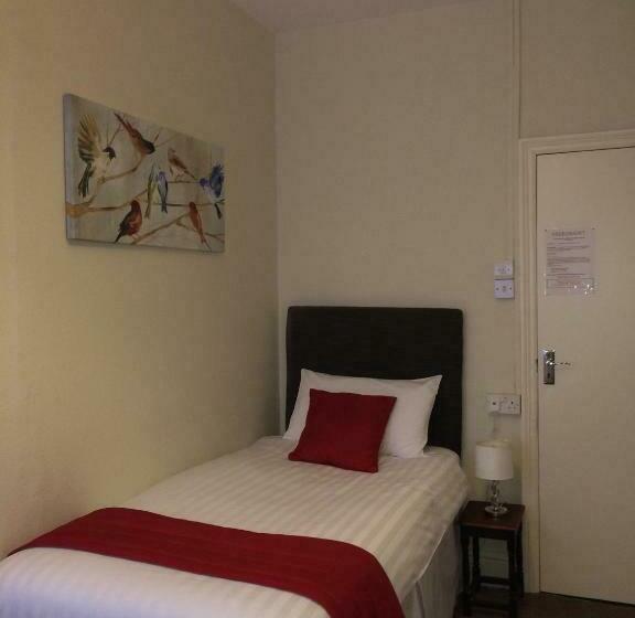 חדר סטנדרט יחיד, The Claremont