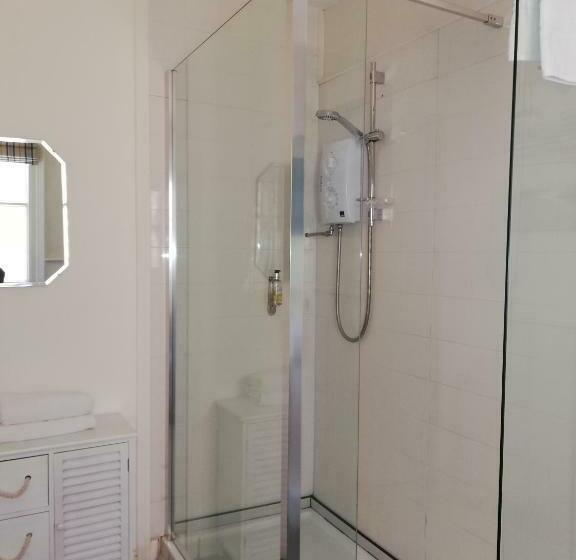 חדר סופריור עם מיטת קינג, The Claremont