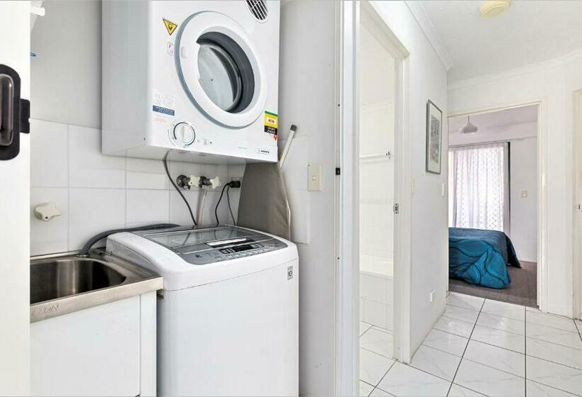 شقة غرفة واحدة, Riviera Resort