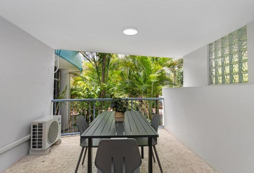 شقة غرفة واحدة, Riviera Resort