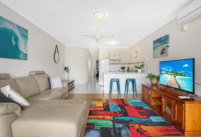 شقة غرفة واحدة, Riviera Resort